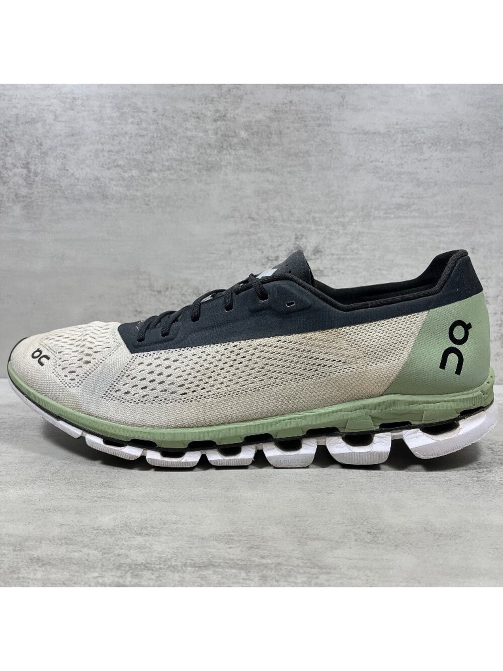 On Cloud Cloudboom Running Shoes - Men's Size 12 - Green Off White